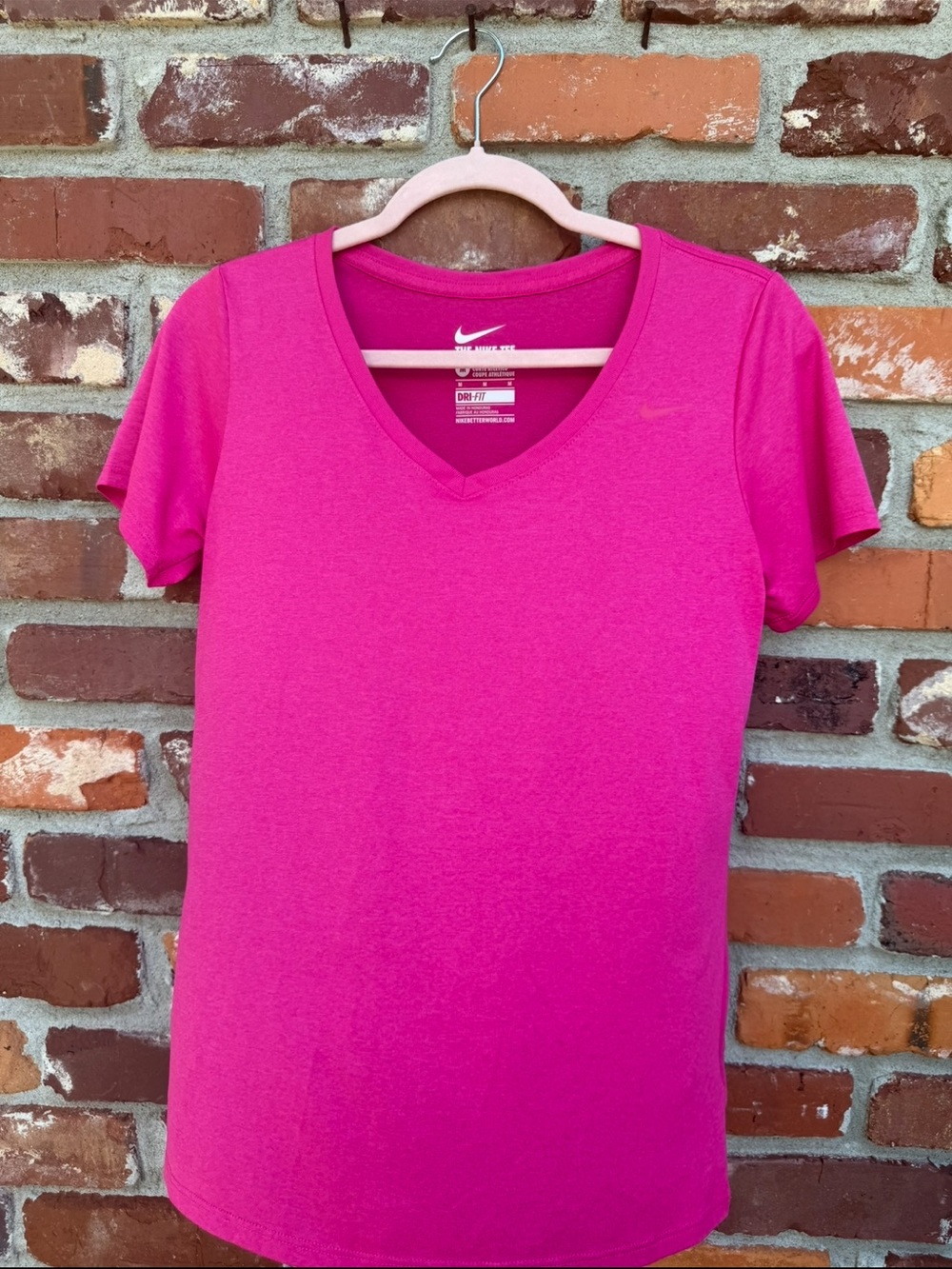 EUC Nike Tee
